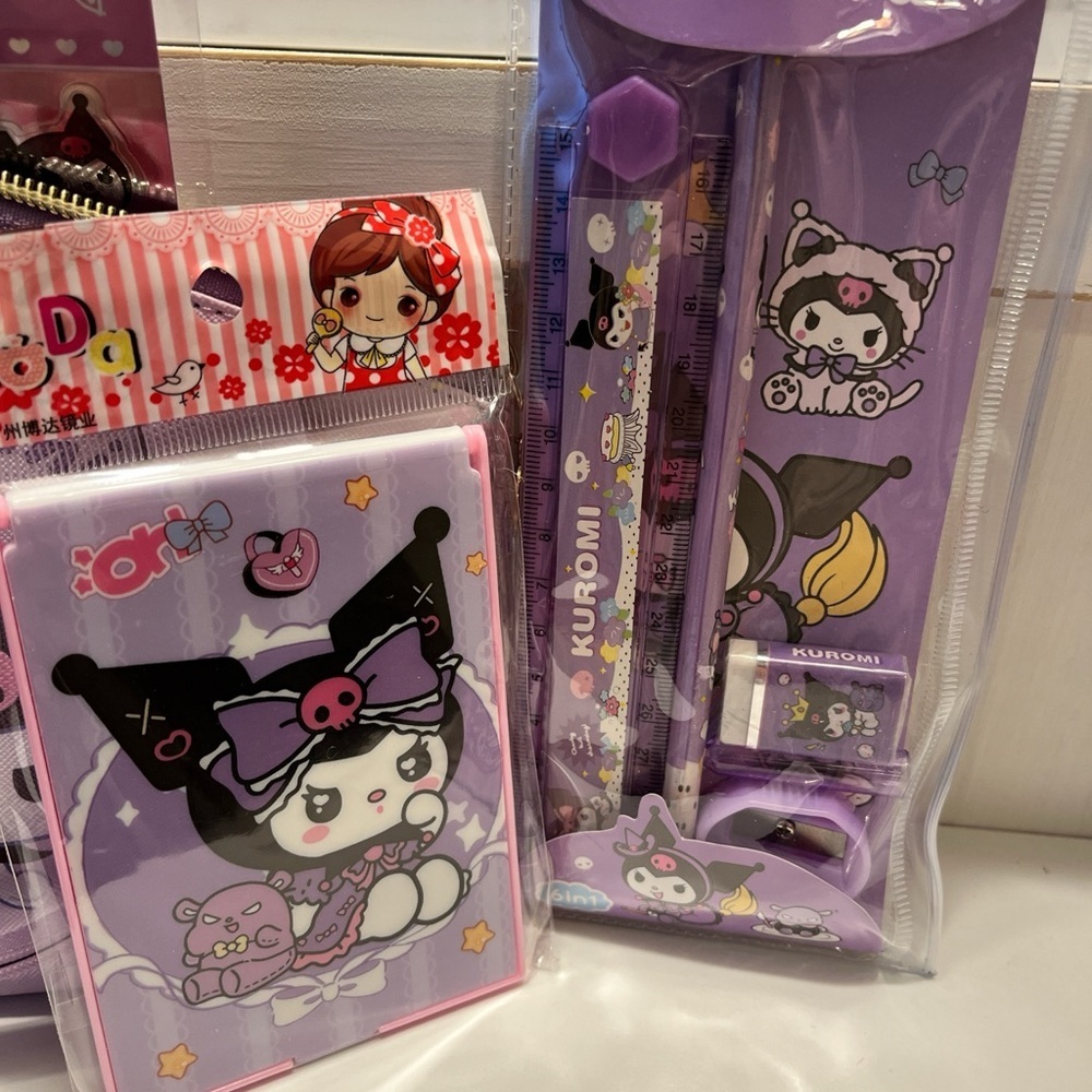 Kuromi Stationery Set - Picture 3 of 6